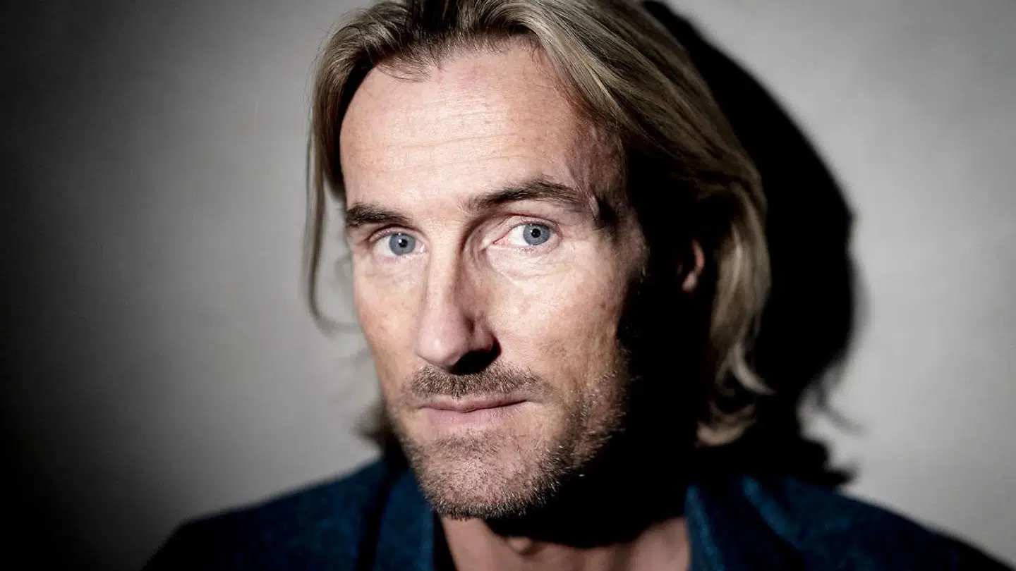 Jens Østergaard er aktuel i DR-serien »Fars Pige«, hvor han optræder sammen med sin datter Alva. »Vi er blevet meget overraskede over kommentarerne, men vi tager det stille og roligt.«