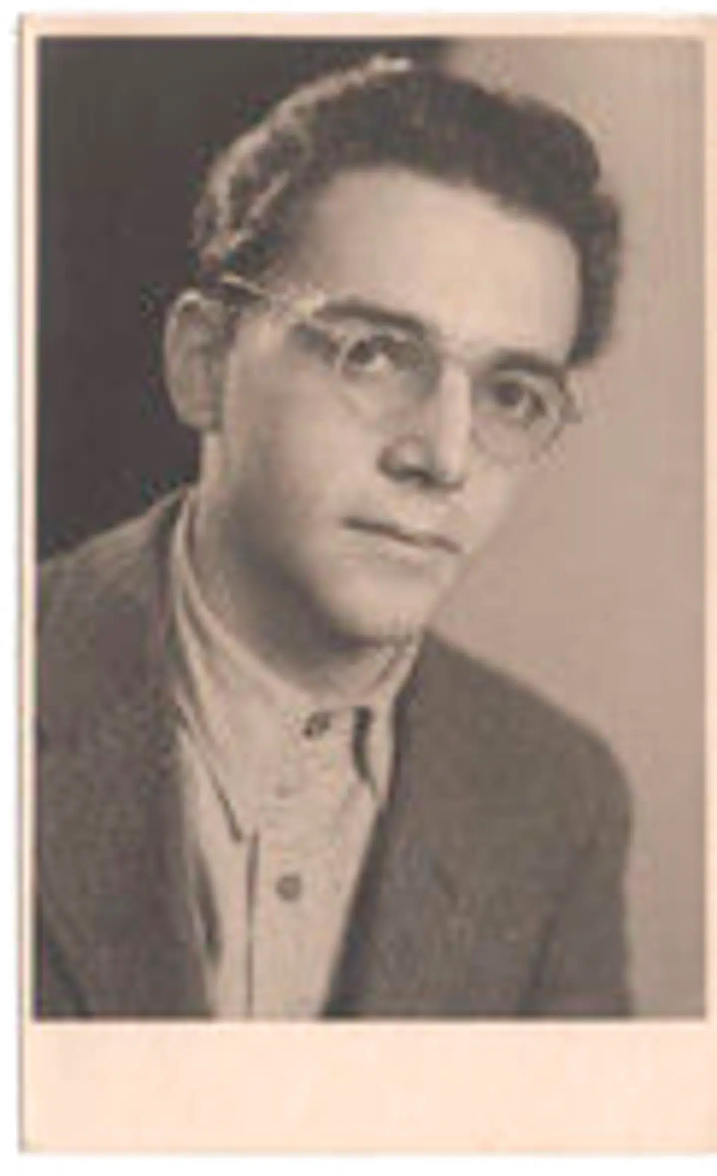 Auschwitz rummede en hel verden af lidelser og absurde modsætninger, som Eddy de Wind fanger i sin fortælling. Udateret privatfoto.