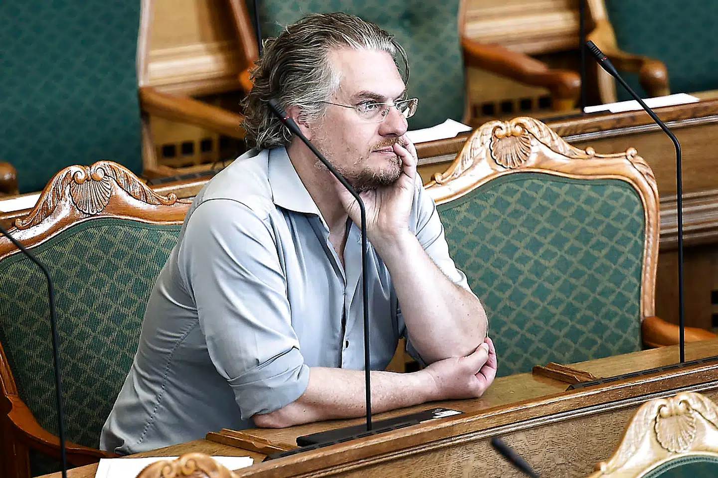 Både rektorer og undervisningsminister Pernille Rosenkrantz-Theil (S) har kaldt det problematisk, at gymnasieelever med indvandrerbaggrund samles på få gymnasier. Men Henrik Dahl fra Liberal Alliance mener, at der er et større, underliggende problem.