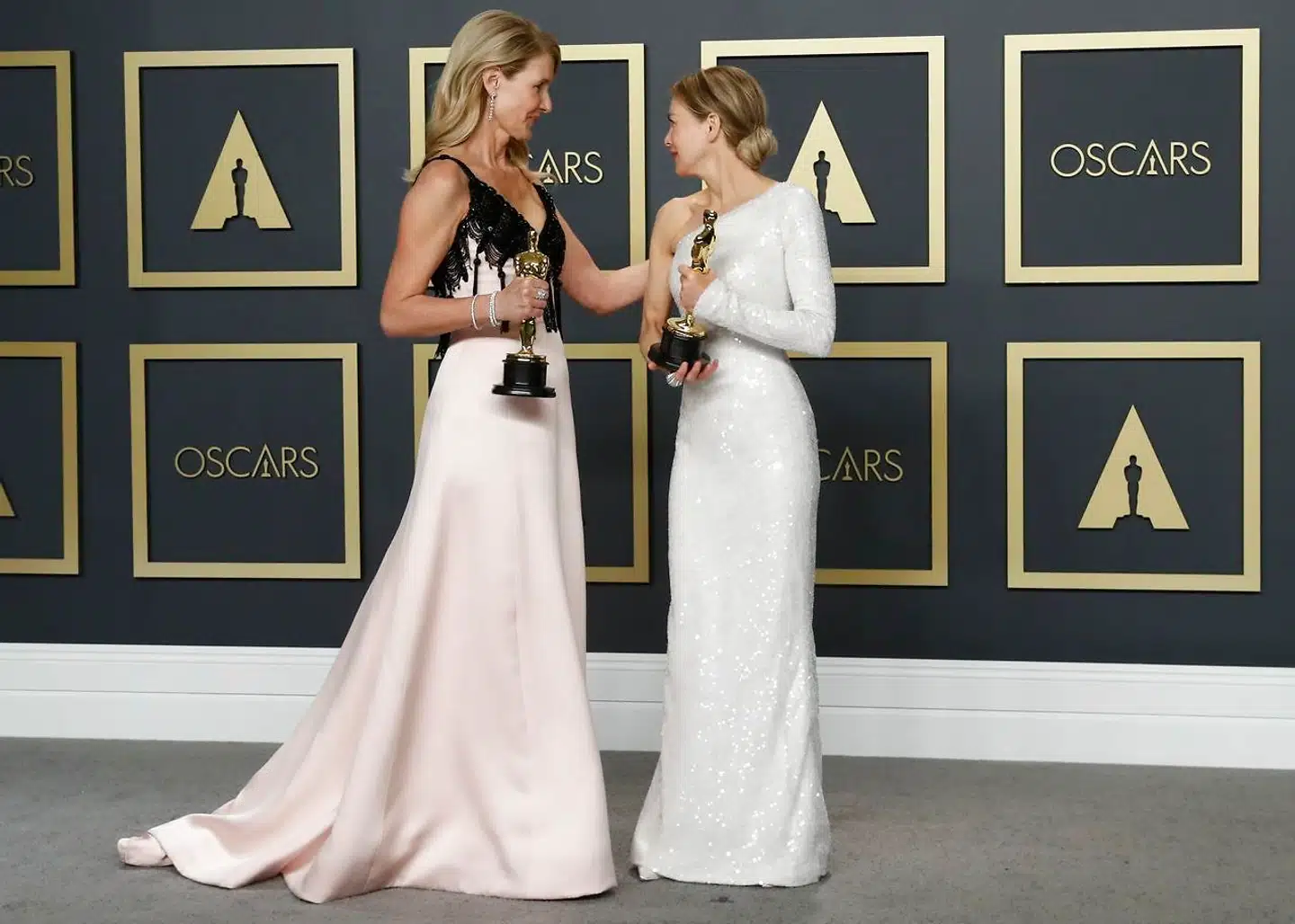 Laura Dern og Renée Zellweger.