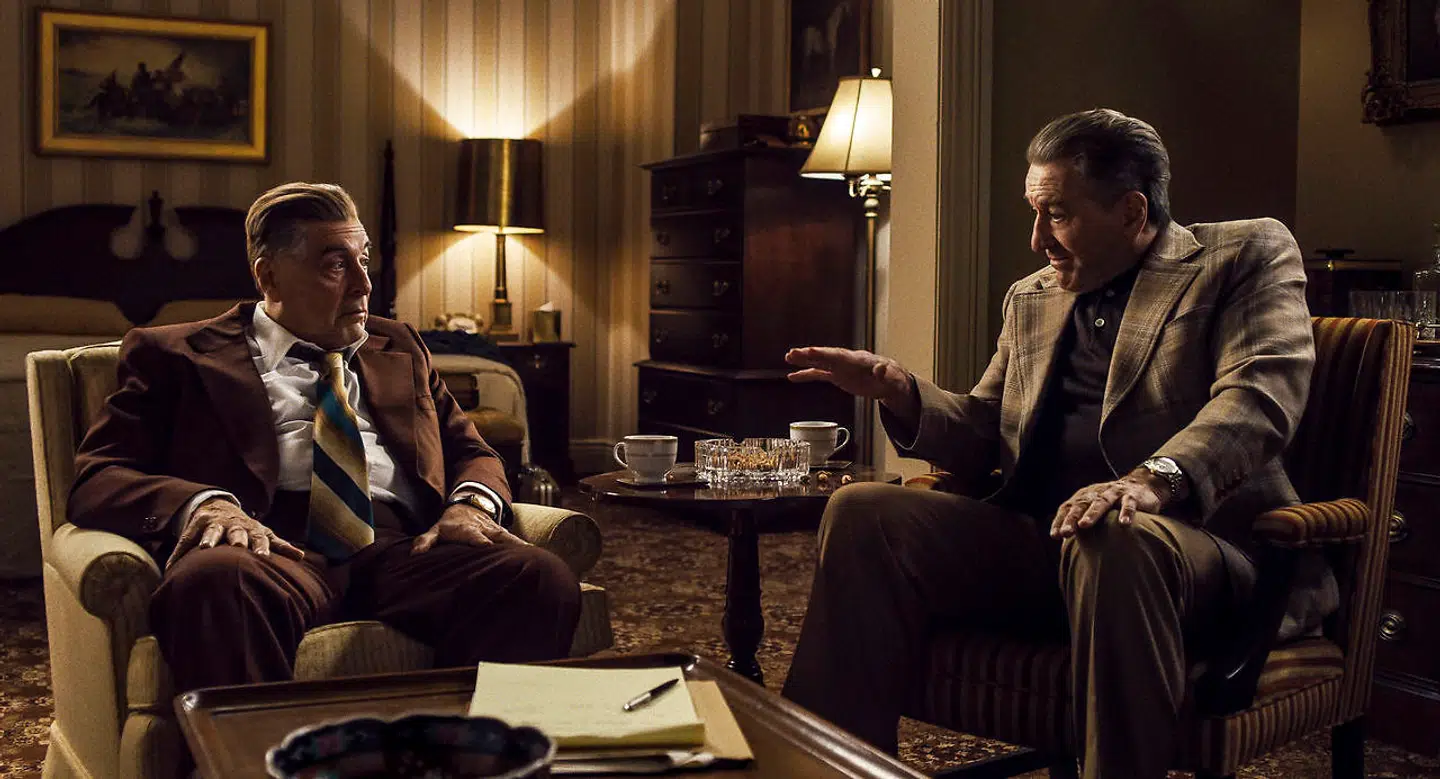 Jimmy Hoffa (Al Pacino) lægger planer med Frank Sheeran (Robert De Niro) i Martin Scorseses »The Irishman«. Foto © 2019 Netlfix US, LLC. All rights reserved.