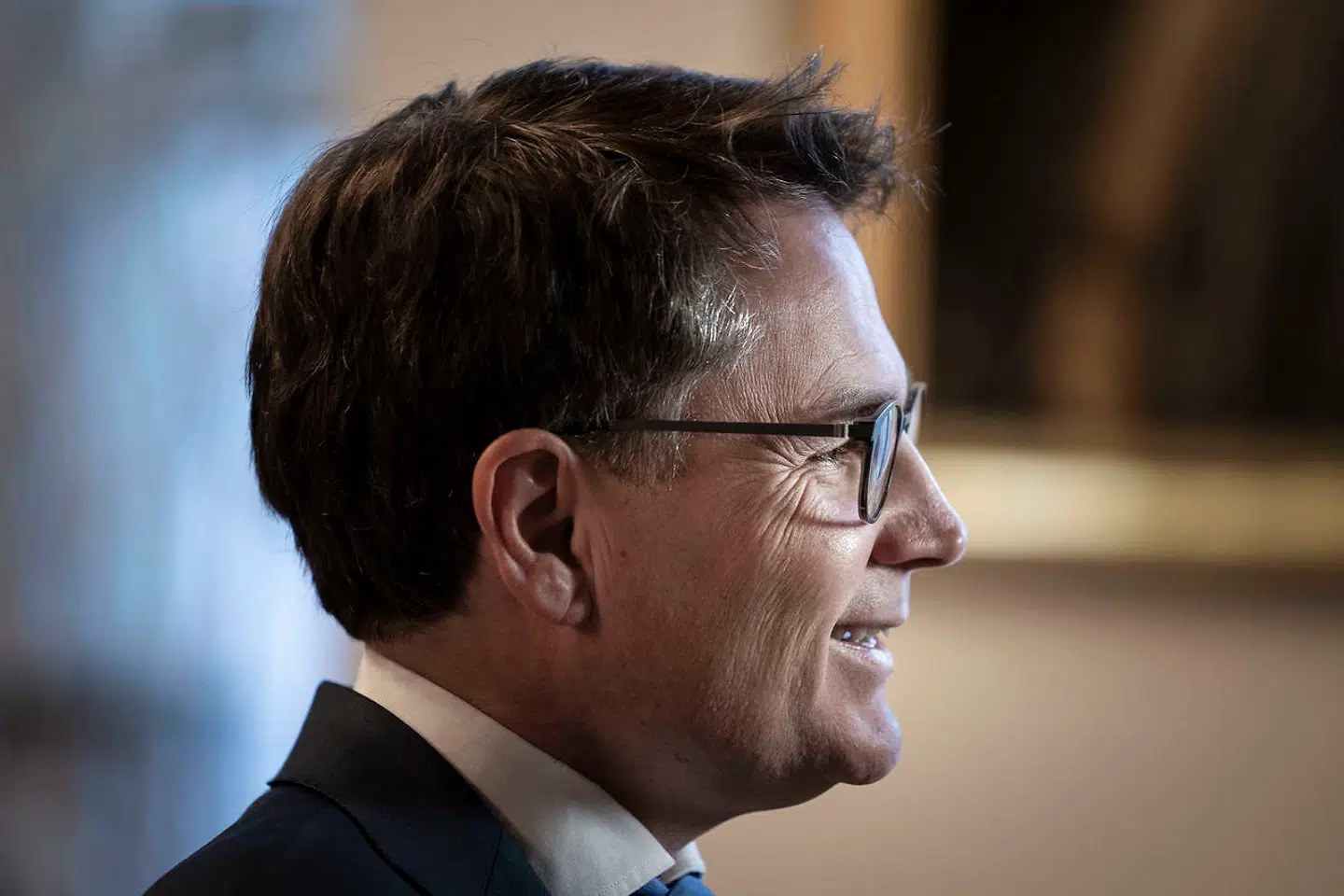 Dansk Erhvervs direktør, Brian Mikkelsen, er rede til at forhandle mere løn til mænd på barsel ind i de nye overenskomster.