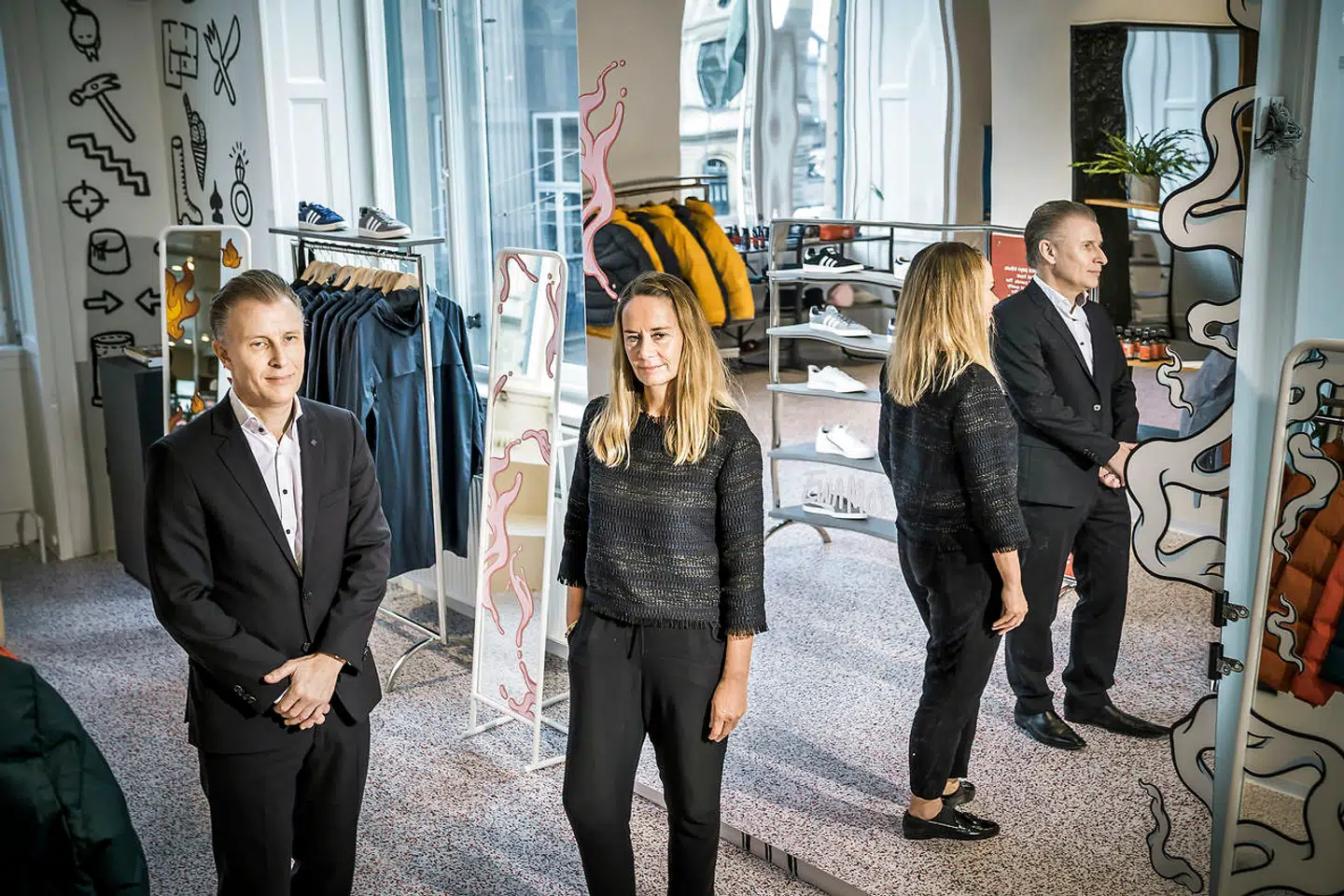 Magasins økonomidirektør, Peter Fabricius, og kommercielle direktør, Lise Thomsen, styrer kæden i Danmark uden den store indblanding fra de engelske ejere, den kriseramte stormagasinkæde Debenhams.