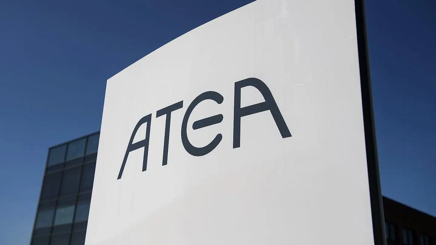 IT-leverandøren Atea, der har hovedkontor i Ballerup, skærer ned og siger farvel til sin danske topchef.