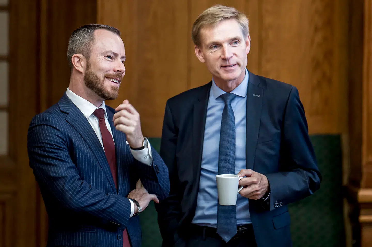 Kristian Thulesen Dah stiller han sig ikke op i rækken, der presser Venstres formand, Jakob Ellemann-Jensen. Han mener, det er misforstået, hvis man ønsker, at Jakob Ellemann-Jensen træder i karakter som oppositionsleder.