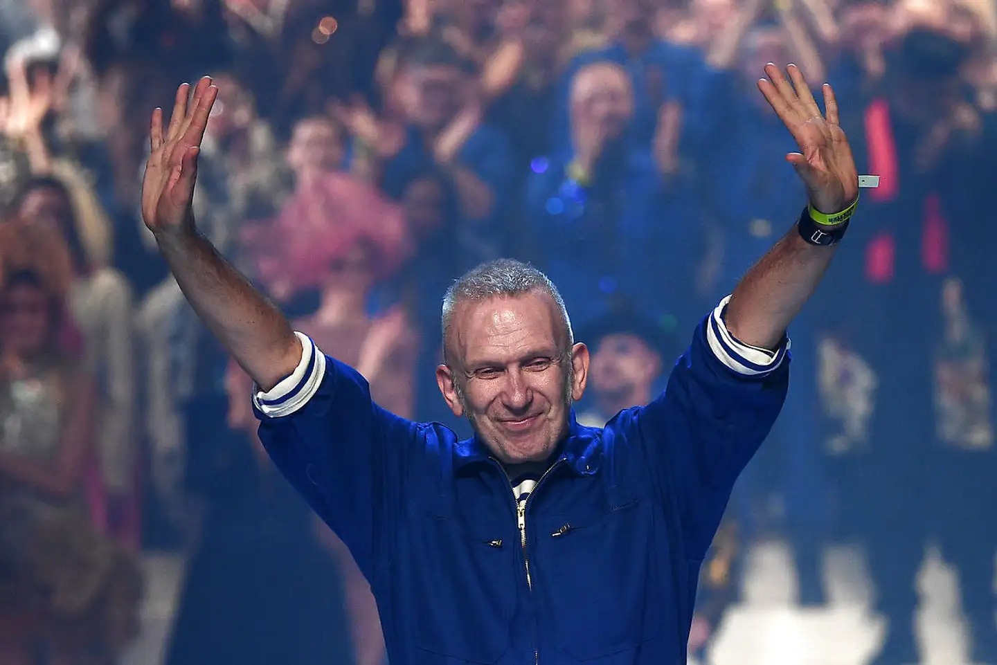 Jean Paul Gaultier tager takkerunden for sidste gang.