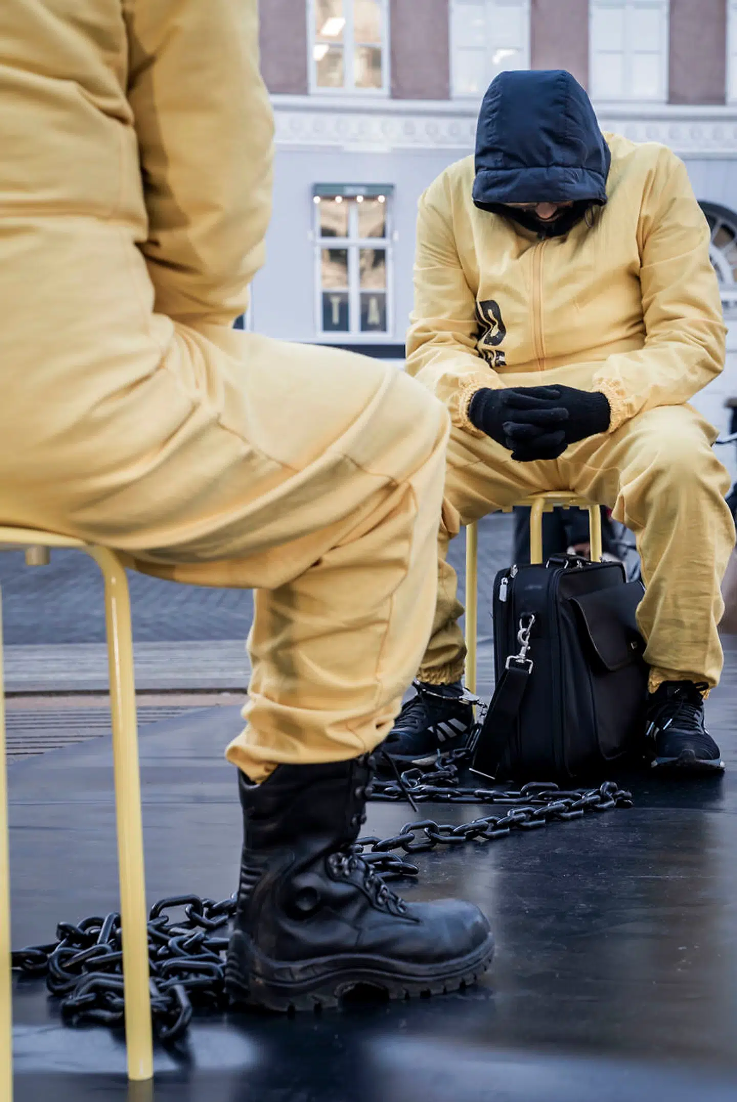 Det levende kunstværk kan ses hver dag kl. 15 til og med søndag den 26. januar.