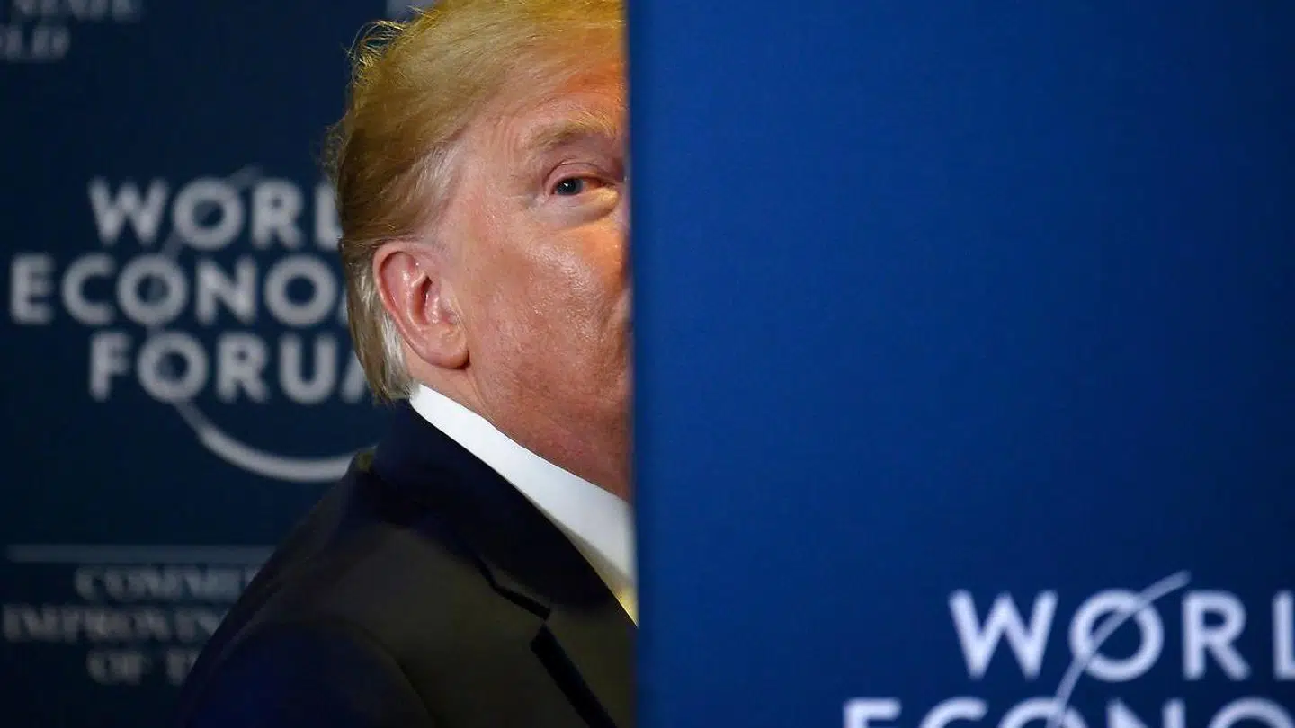 Når nogle af verdens mest rige og magtfulde personer (i billedet USAs præsident, Donald Trump) træffer hinanden ved World Economic Forum i Davos, Schweiz, sætter interesseorganisationen Oxfam Ibis samtidig fokus på global ulighed.