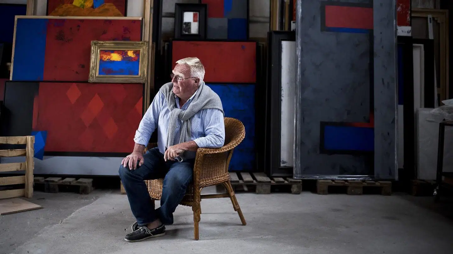 Blå og rød har alle dage været Per Arnoldis farver. Nu bruger han dem også til sin GLOBAL WARNING/GLOBAL WARMING animation.