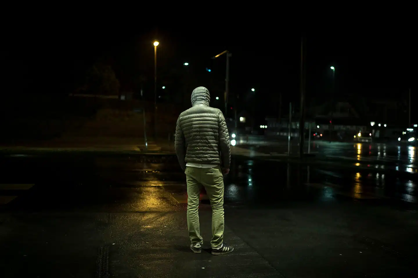 Adam (billedet) var ven med Ahmed Samsams storebror Mohammed og tog med broderen og en kammerat til Solkysten i juni 2017. Senere sluttede Ahmed Samsam sig til de tre venner.