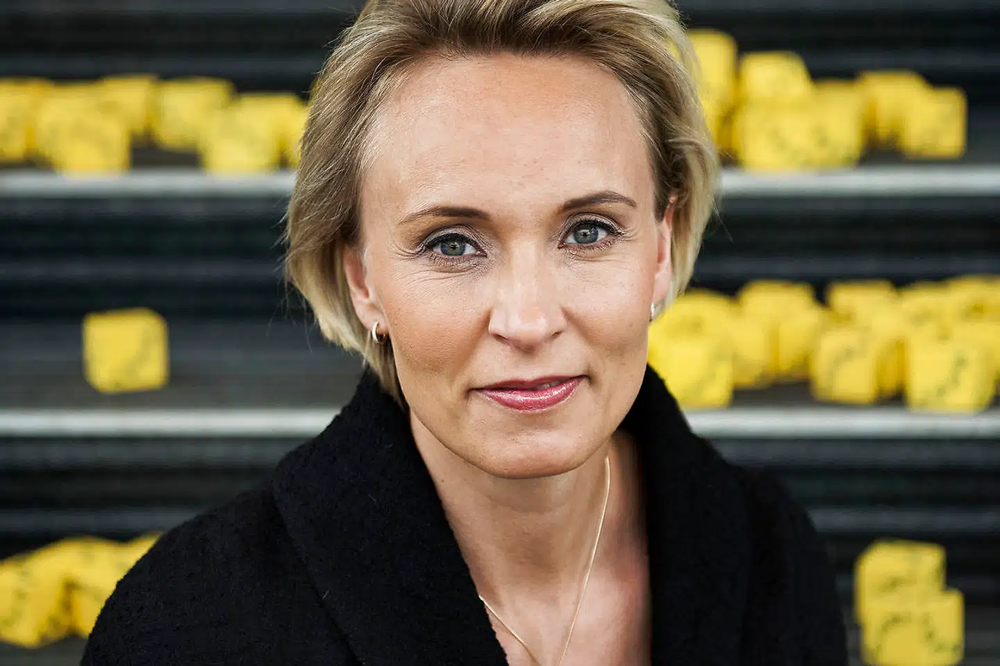 Susanne Mørch Koch, direktør for statsejede Danske Spil, er kommet i klemme med VIP-rejser til storspillere, som måske er ludomaner.