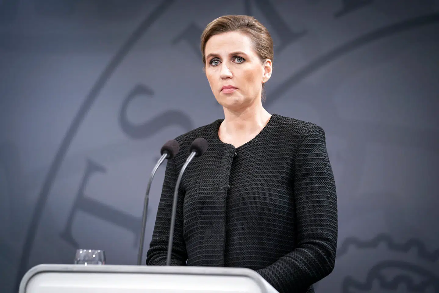 Statsminister Mette Frederiksen (S) vil torsdag holde pressemøde om regeringens stramninger over for fremmedkrigere.