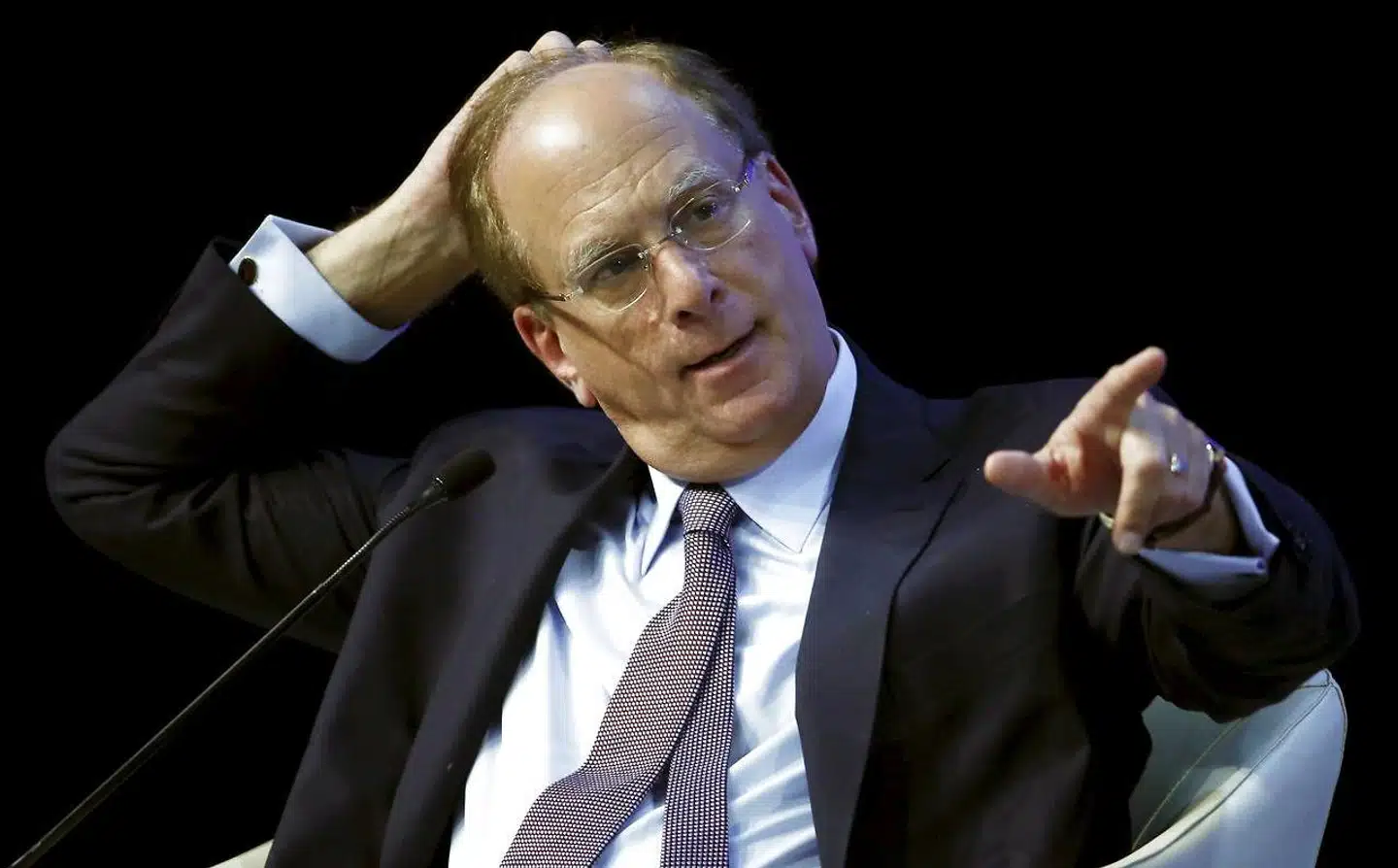 Larry Fink, chef for verdens største kapitalforvalter, BlackRock, kommer i sit årlige brev med en opsang til virksomheder om at være mere bæredygtige.