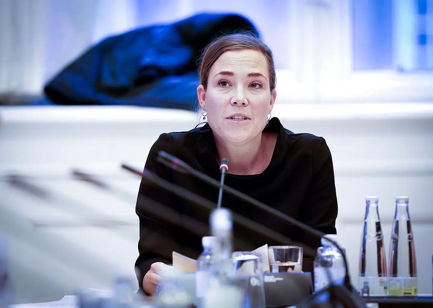 (ARKIV) Social- og indenrigsminister Astrid Krag (S) er i samråd om prostitution, på Christiansborg onsdag den 27. november 2019. Udsatte børns indflydelse på deres eget liv skal øges, og økonomien i kommunerne må ikke afgøre, om et barn skal anbringes, lyder det fra regeringen. Det skriver Ritzau, mandag den 13. januar 2020. (Foto: Liselotte Sabroe/Ritzau Scanpix)