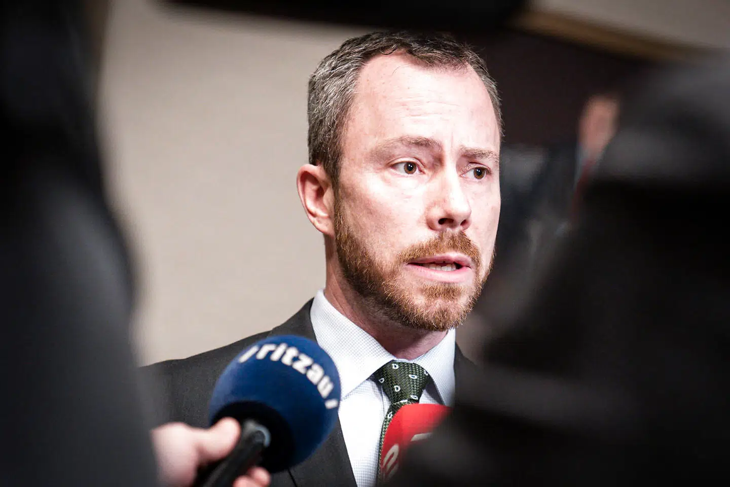 Arkivfoto: Fire mænd er blevet dømt for at have chikaneret Jakob Ellemann-Jensen ved aktion på hans hjemmeadresse.