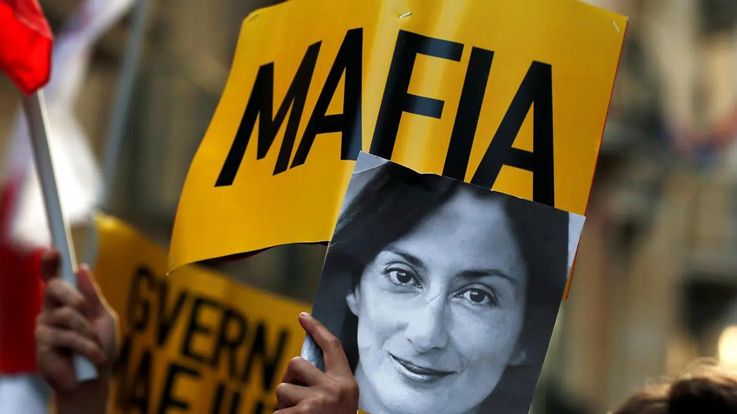 »Derfor må vi også kræve, at Mette Frederiksen lægger partifarverne på hylden for uforbeholdent at fordømme den maltesiske regering. Vi skal ikke kun reagere, når konservative regeringer negligerer europæiske værdier,« skriver Karen Melchior. På billedet den afdøde maltesiske journalist Daphne Caruana Galizia.