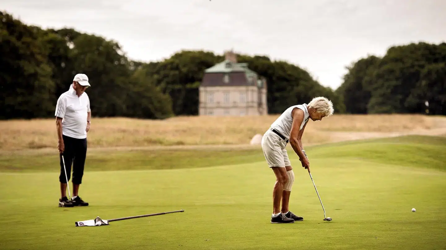 Sunde og mere og mere velhavende seniorer har forøget deres forbrug mest af alle aldersklasser over de seneste 25 år. Arkivfoto fra Københavns Golfklub i Dyrehaven.