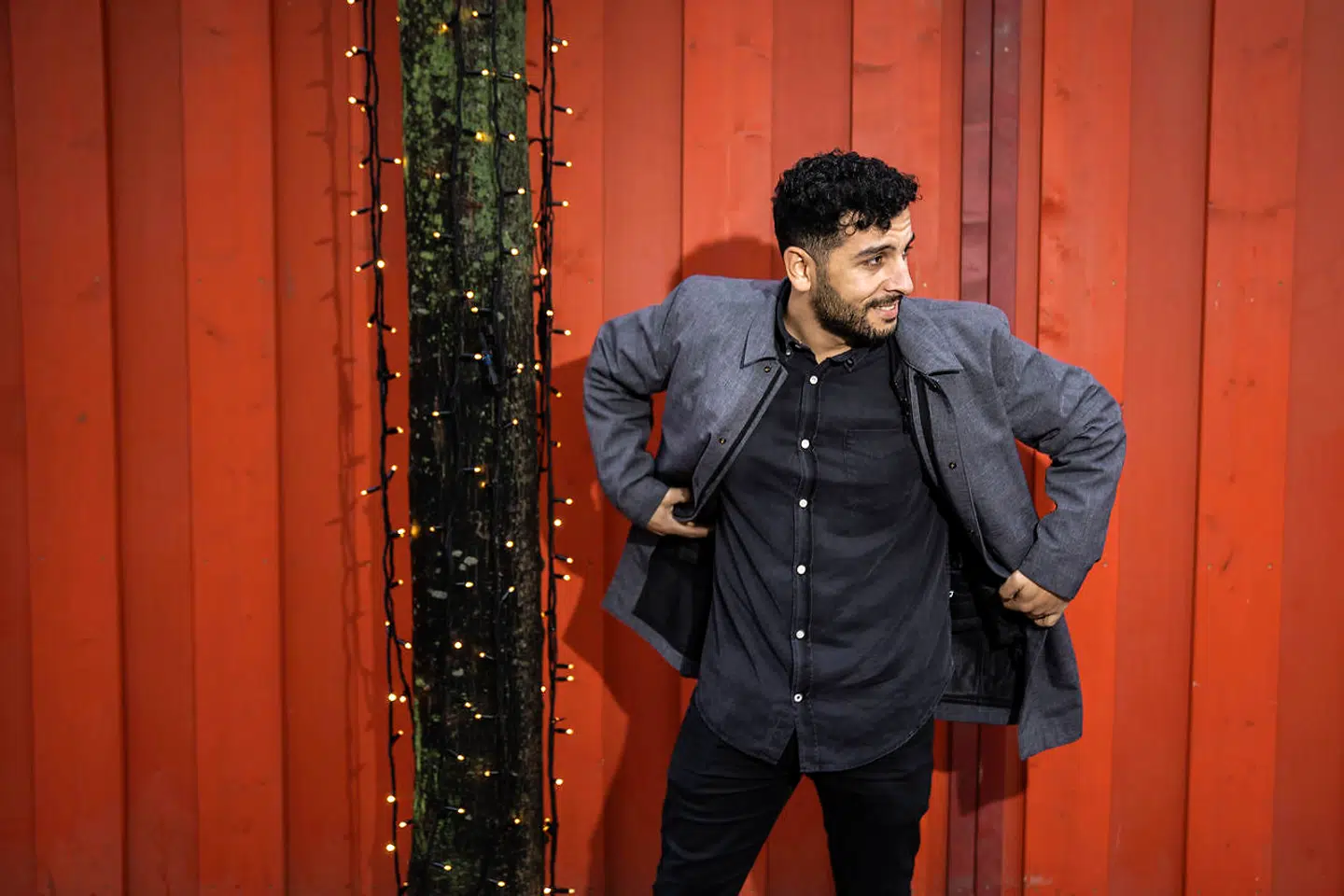 »Jeg kan ikke forestille mig at møde et menneske, der vil fratage nogen retten til at holde jul. Og hvis jeg nogensinde møder et, vil jeg dø af grin,« siger Mazen Ismail.