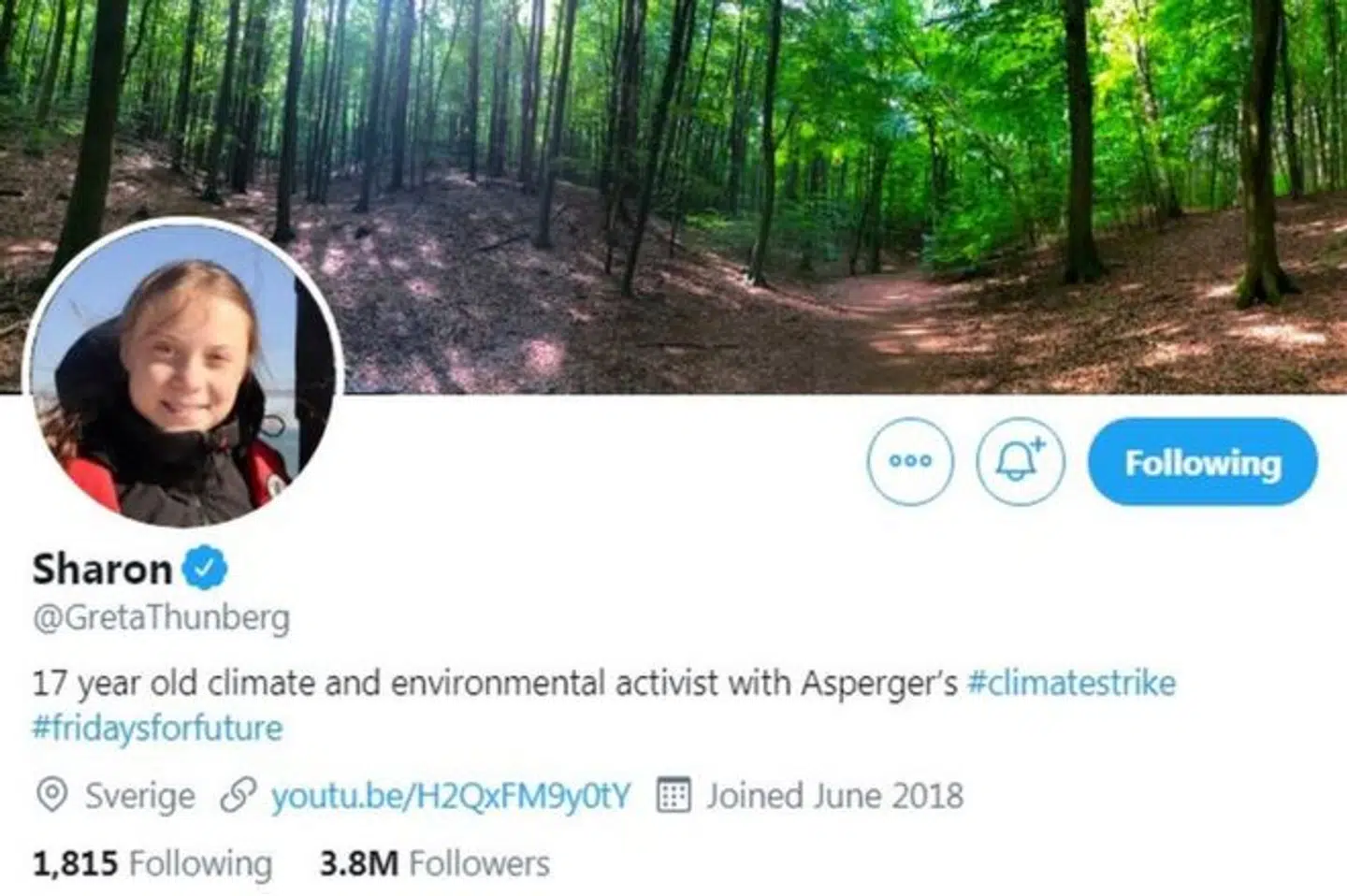 Greta Thunberg har sidenhen rettet sit navn tilbage. I mellemtiden er antallet af følgere tikket 100.000 op.