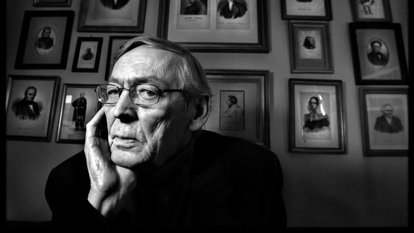 Henning Fonsmark var Berlingskes chefredaktør 1976-1982. Hans tid faldt sammen med nogle vanskelige år for avisen. Men alligevel står Fonsmark tilbage som et borgerligt intellektuelt fyrtårn i Berlingskes lange historie