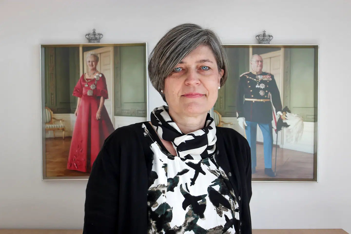 Lone Wisborg er Danmarks første kvindelige ambassadør i USA. Hun tiltrådte jobbet i april, hvor hun kom fra stillingen som direktør for Ressourcer og Organisationsudvikling i Udenrigsministeriet. Tidligere har Lone Wisborg været direktør for udenrigspolitik i ministeriet, ligesom hun fra 2011 til 2015 var Danmarks ambassadør i Spanien og Andorra.