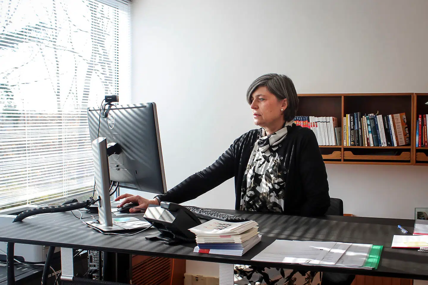 »Jeg tror også, at hans ønske om at bringe amerikanske tropper hjem har bred klangbund,« siger Lone Wisborg, der her ses på sit kontor på ambassaden i Washington DC, om Donald Trump.