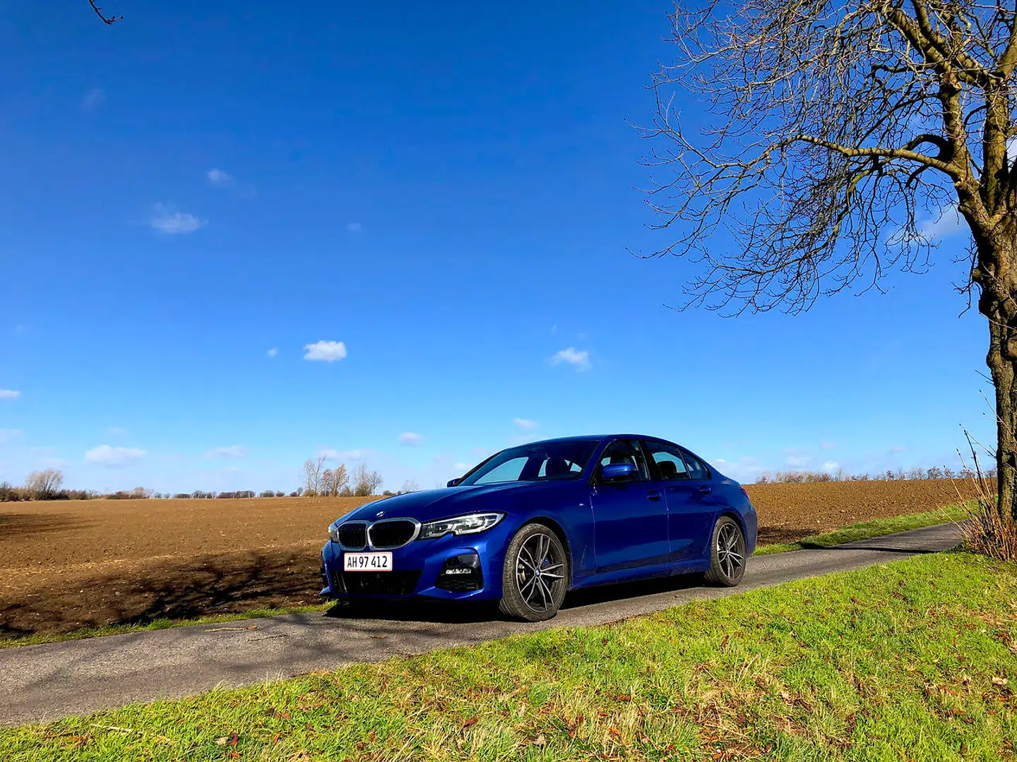 Årets Mellemklassebil: BMWs nye 3-serie ligner sig selv. Men digitalt er den kommet på niveau med klassens bedste, og køredynamisk er den stadig firmabilssegmentets skarpeste køremaskine.