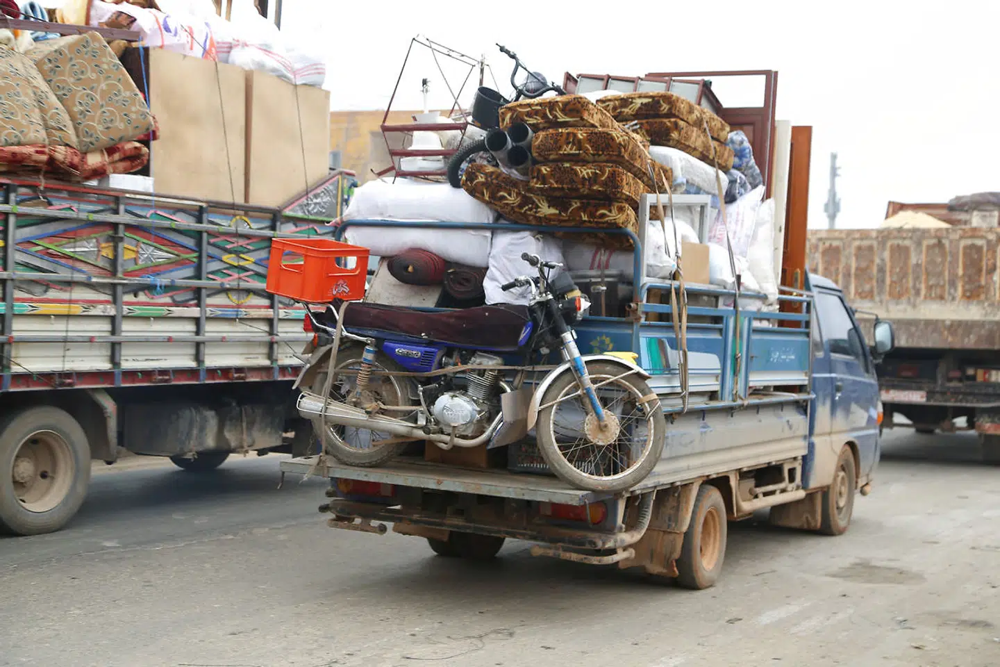 Syriske familer flygter fra Byen al-Mastumah i Idlib-provinsen d. 24 december 2019.