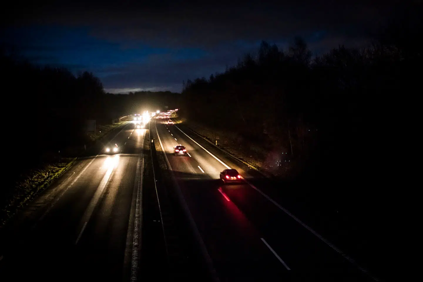 Hvem kaster sten fra de fynske motorvejsbroer? Berlingske afdækkede forløbet, som pegede i retningen af en serieforbryder.