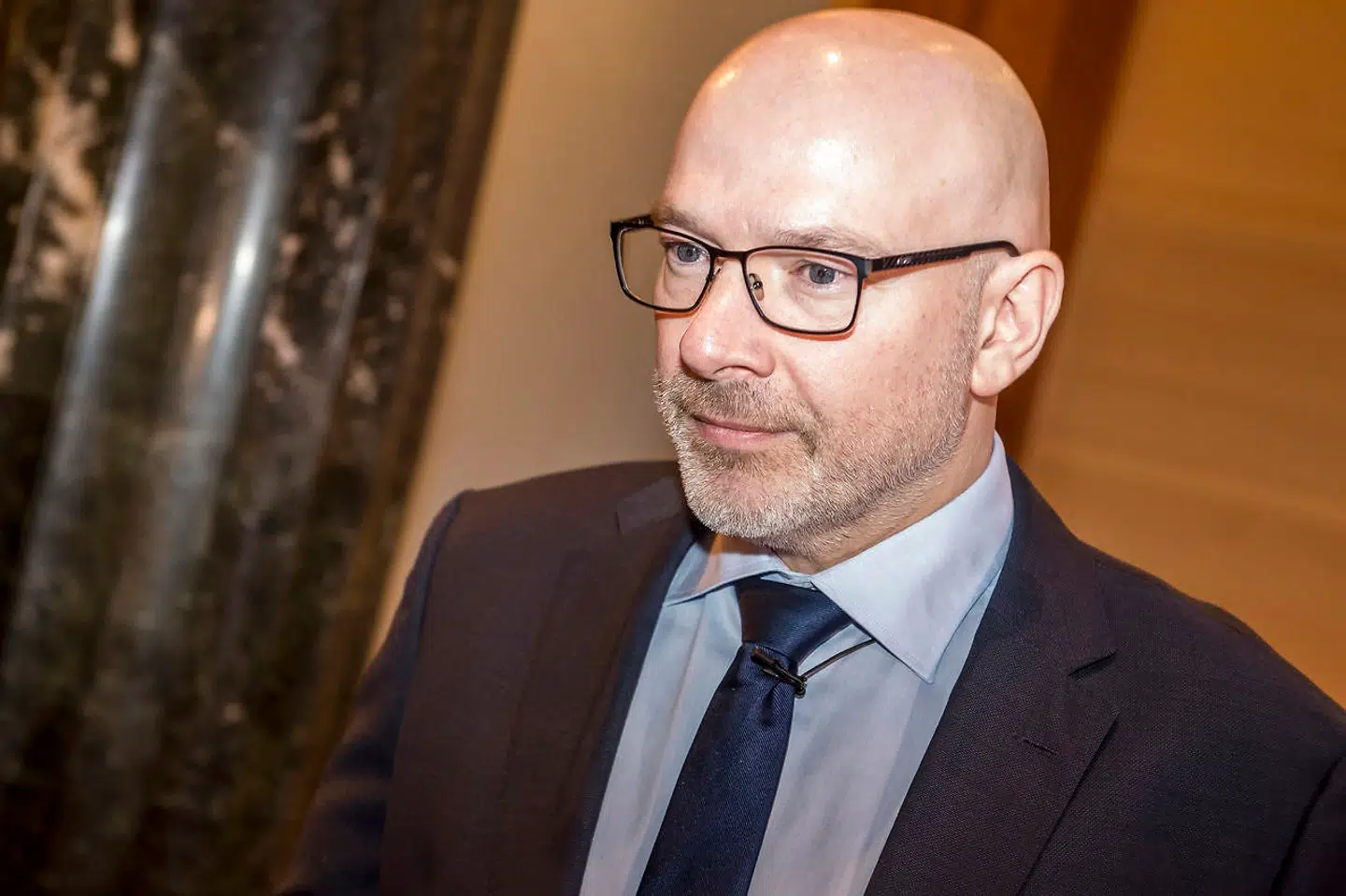 Jesper Nielsen fik lov at holde depechen som ordførende i få måneder, så skulle der findes et offer for Flexinvest Fri-sagen.