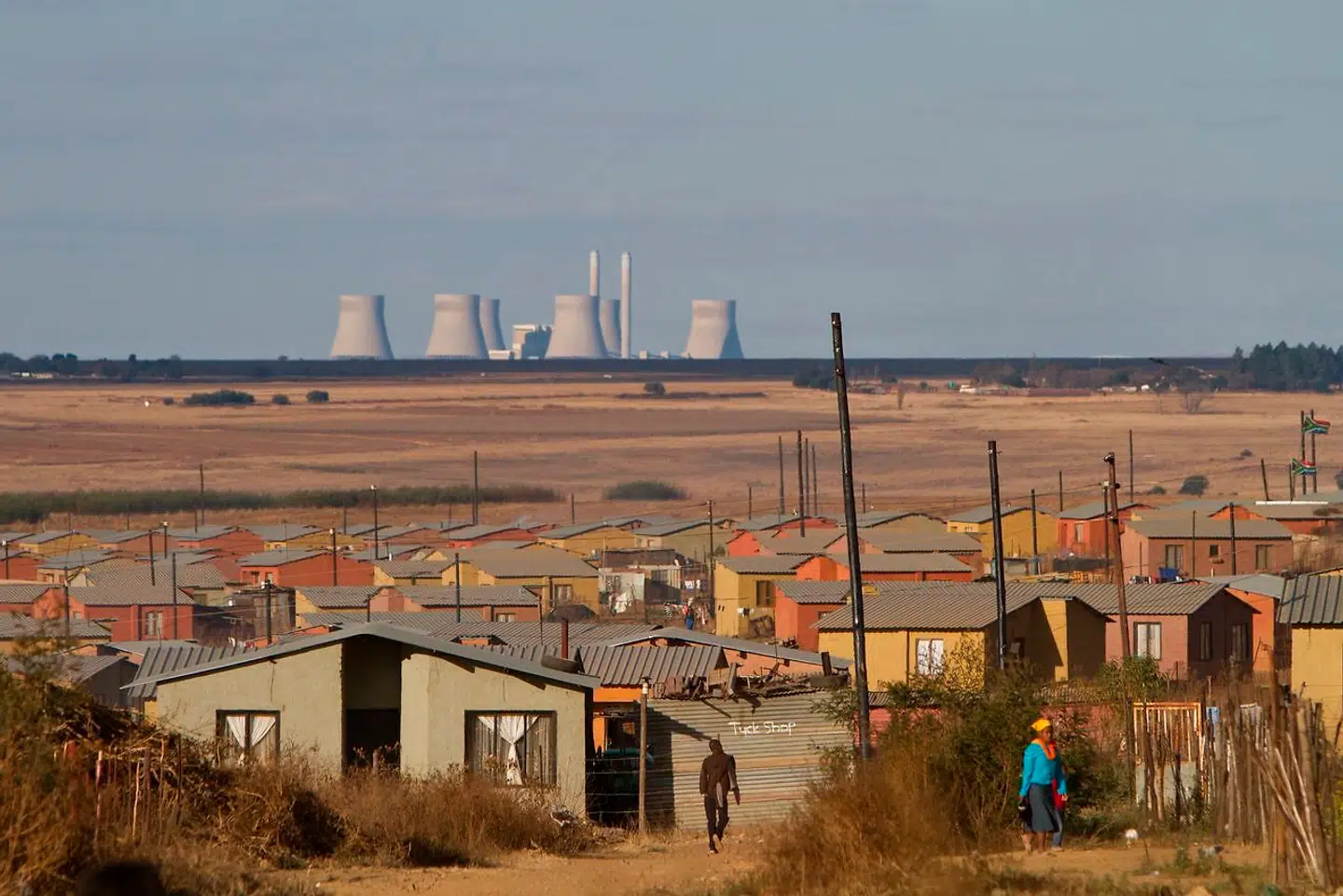 Sydafrikas kræftværker er gamle og kan ikke følge med efterspørgslen fra den voksende befolkning. Elbiler og en elektrificering af den sydafrikanske transportsektor er derfor udelukket de næste mange år.