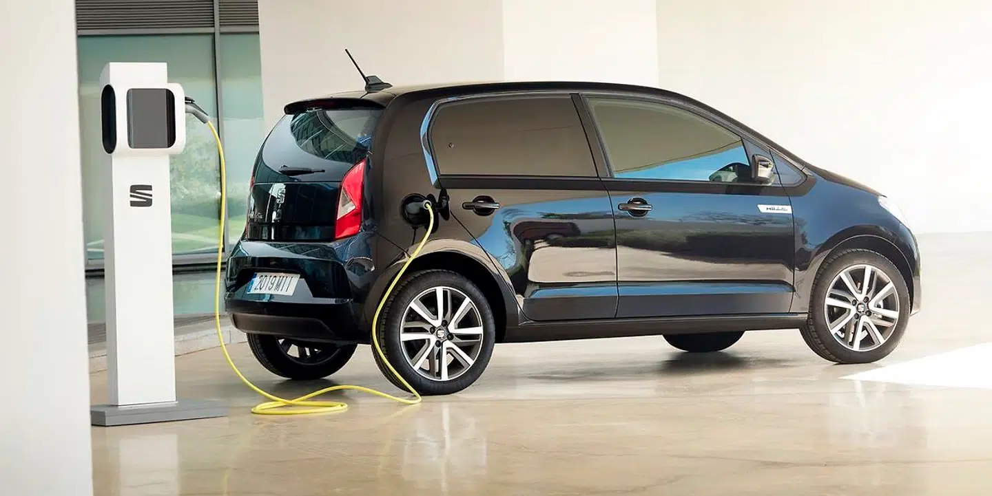 Seat Mii Electric lander i begyndelsen af 2020 til 150.000 kr. med en rækkevidde på 260 kilometer. Det gør potentielt elbilerne til allemandseje, men globalt set er der lang vej igen, før elbilen slår igennem.