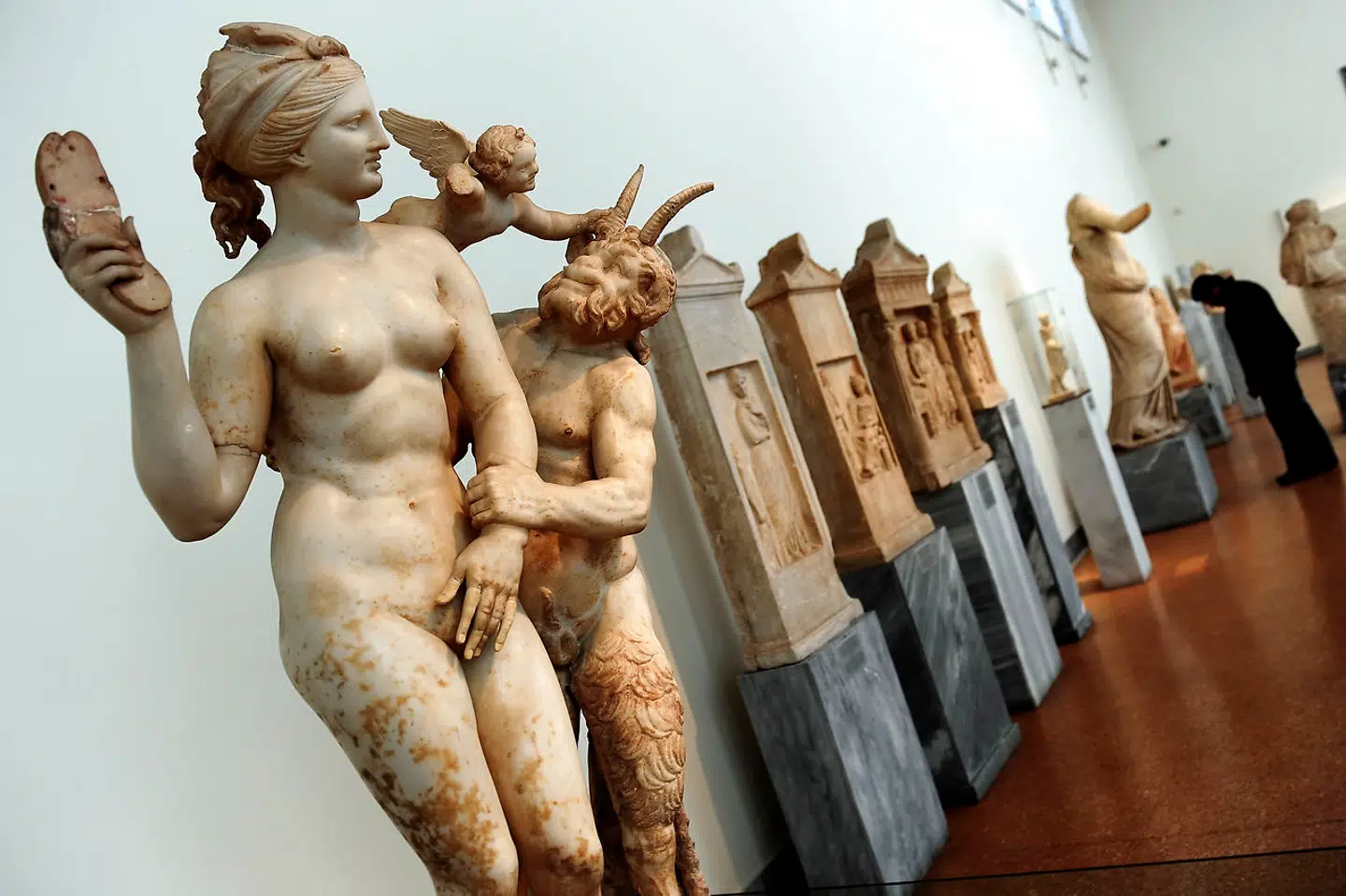 Mange af de græske fortællinger handler om det ofte indviklede samliv mellem guder og mennesker. Foto: ARIS MESSINIS / AFP