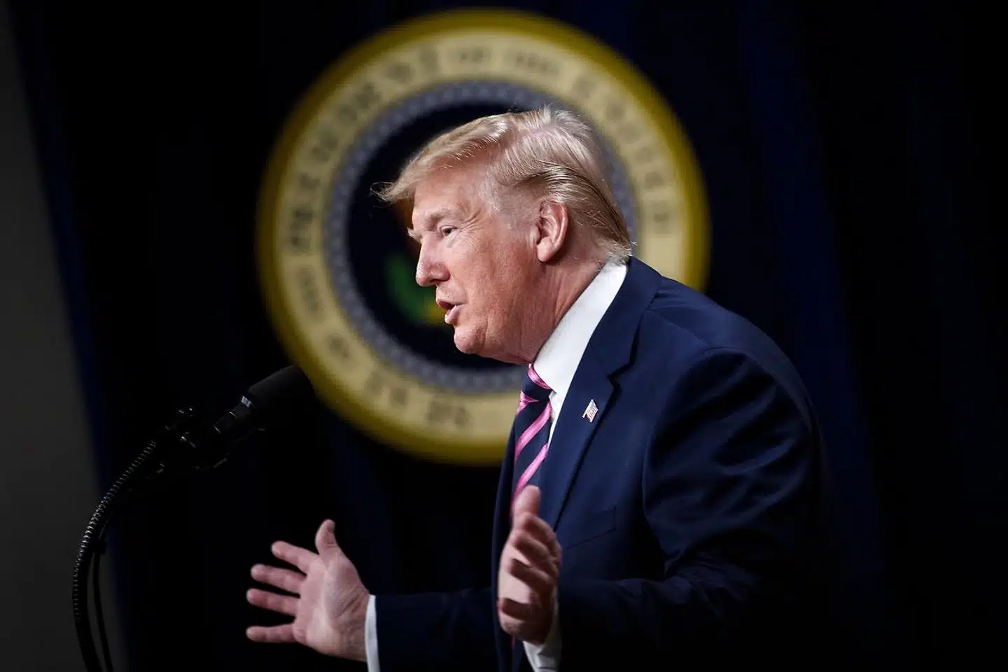 »Om 100 år, når folk ser tilbage på denne affære, vil jeg have, at de forstår det og lærer af det, så det aldrig kan ske igen for en anden præsident,« skriver præsident Trump i sit brev til Demokraternes Nancy Pelosi.