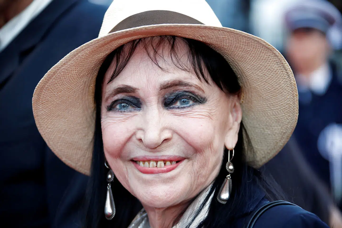 Den dansk-franske skuespiller Anna Karina på den røde løber under Cannes-filmfestivalen 2018.