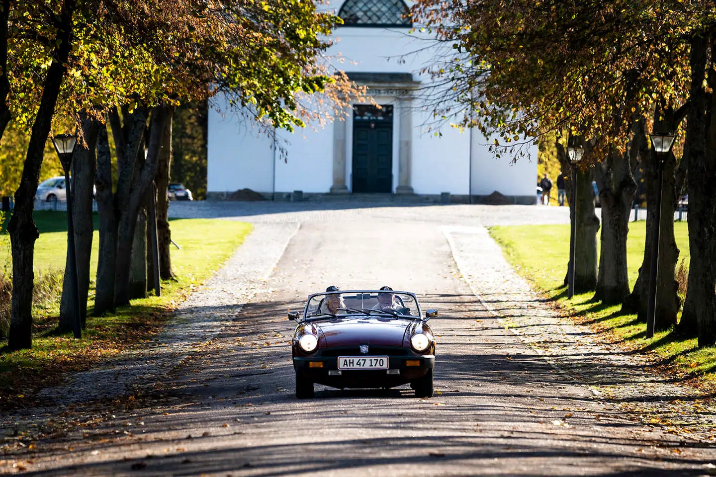 MGBen fra 1977 var den første MG, som ægteparret Jens Clausen og Linda Kronsted købte sammen.
