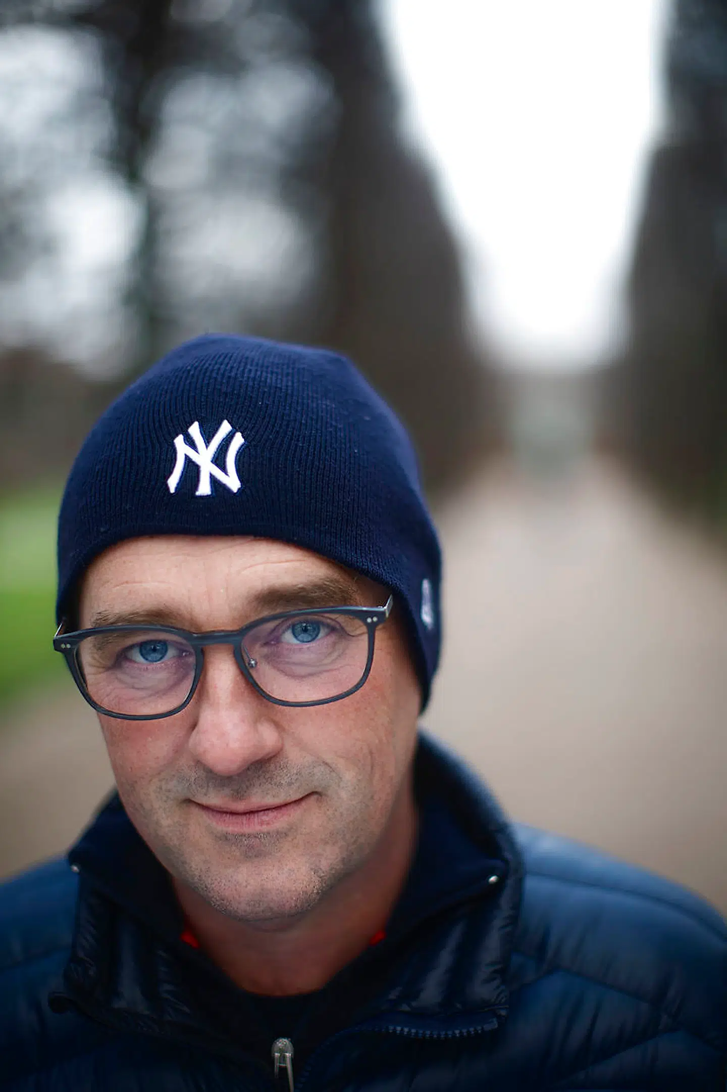 »Efter min stress-sygemelding tog jeg en næsten dogmeagtig beslutning. Jeg arbejder aldrig over otte timer ad gangen, og jeg siger kun ja til det, jeg kan mærke, jeg har lyst til at være med til.«