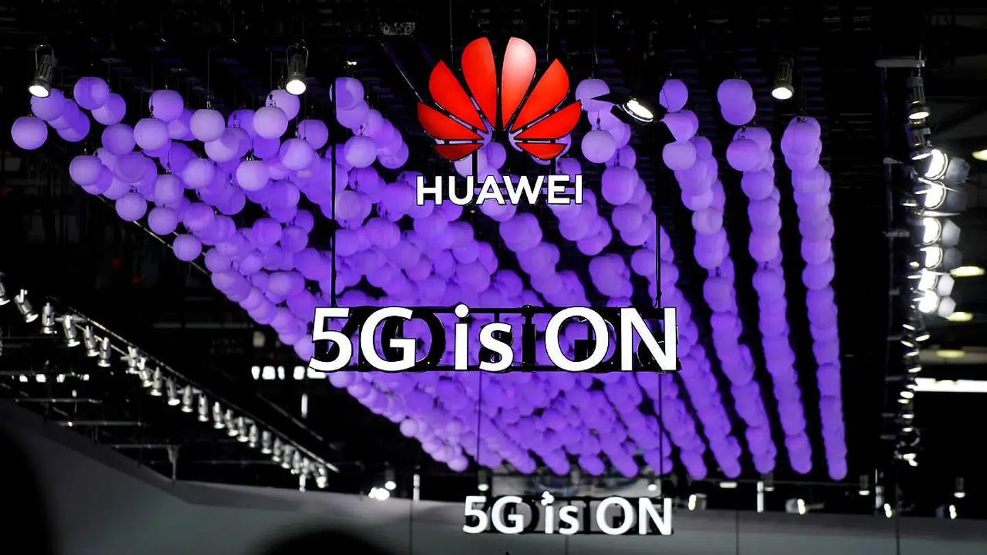 »Den kinesiske regering vil aldrig kræve, at Huawei installerer bagdøre i sine systemer, eller at Huawei skal samle efterretninger fra andre lande,« skriver Kinas ambassadør til Danmark, Feng Tie. Foto: REUTERS/Aly Song/File Photo