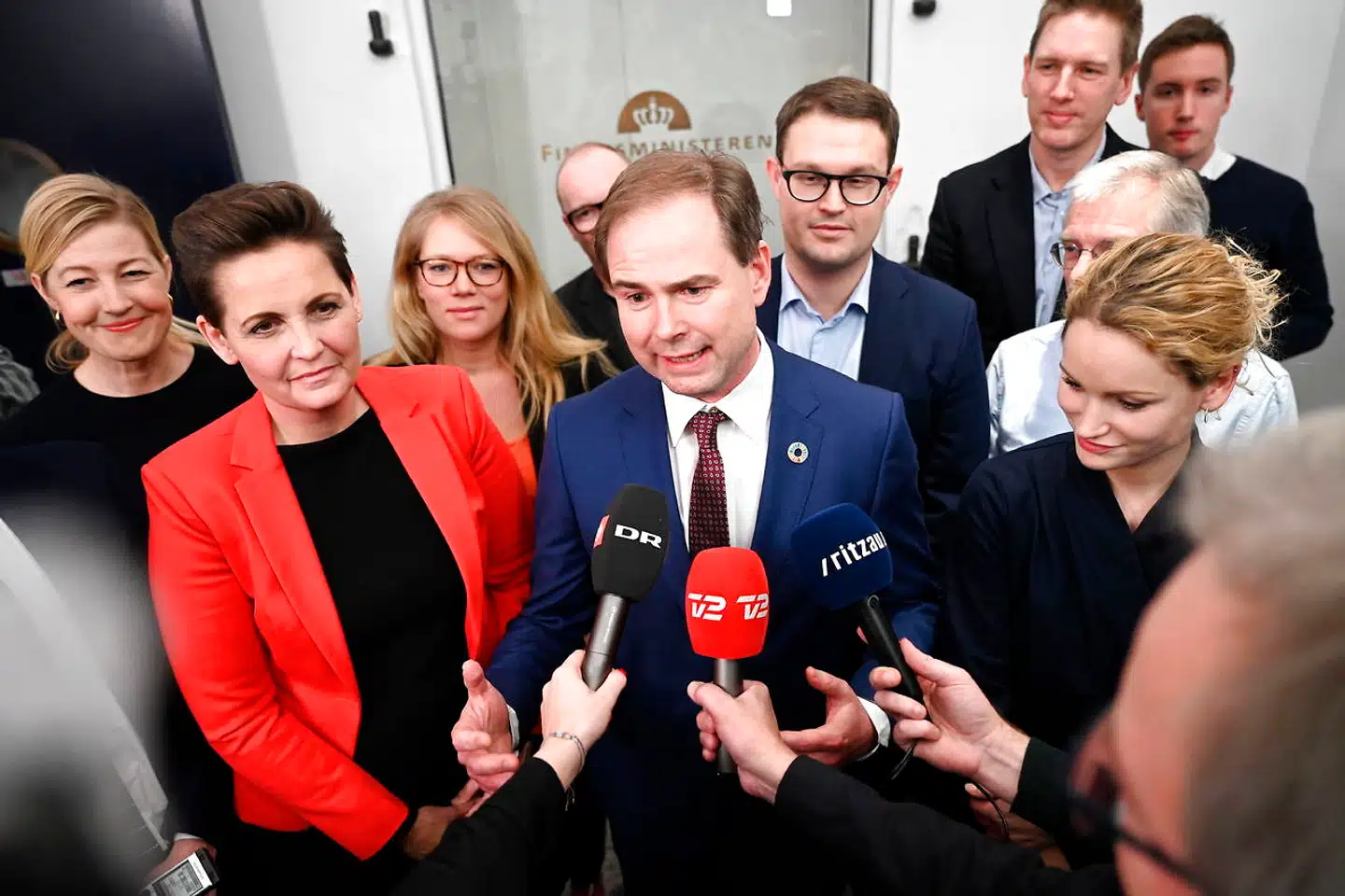 Finansminister Nicolai Wammen (S) står forrest i præsentationen af aftalen om finansloven for 2020. Men én ting kunne danskerne ikke få et samlet svar på ved præsentationen: Hvor skal pengene til de mange nye tiltag komme fra?