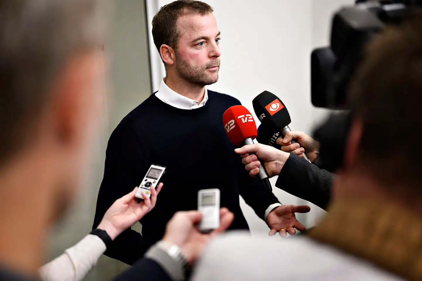 »Den radikale tilgang lægger et pres på de andre partier, fordi det kan komme til at fremstå, som om de ikke kæmper så hårdt for at få indrømmelser,« lyder analysen fra DRs politiske korrespondent, Christine Cordsen, om de forhandlinger om en ny finanslov, der fortsat trækker ud.