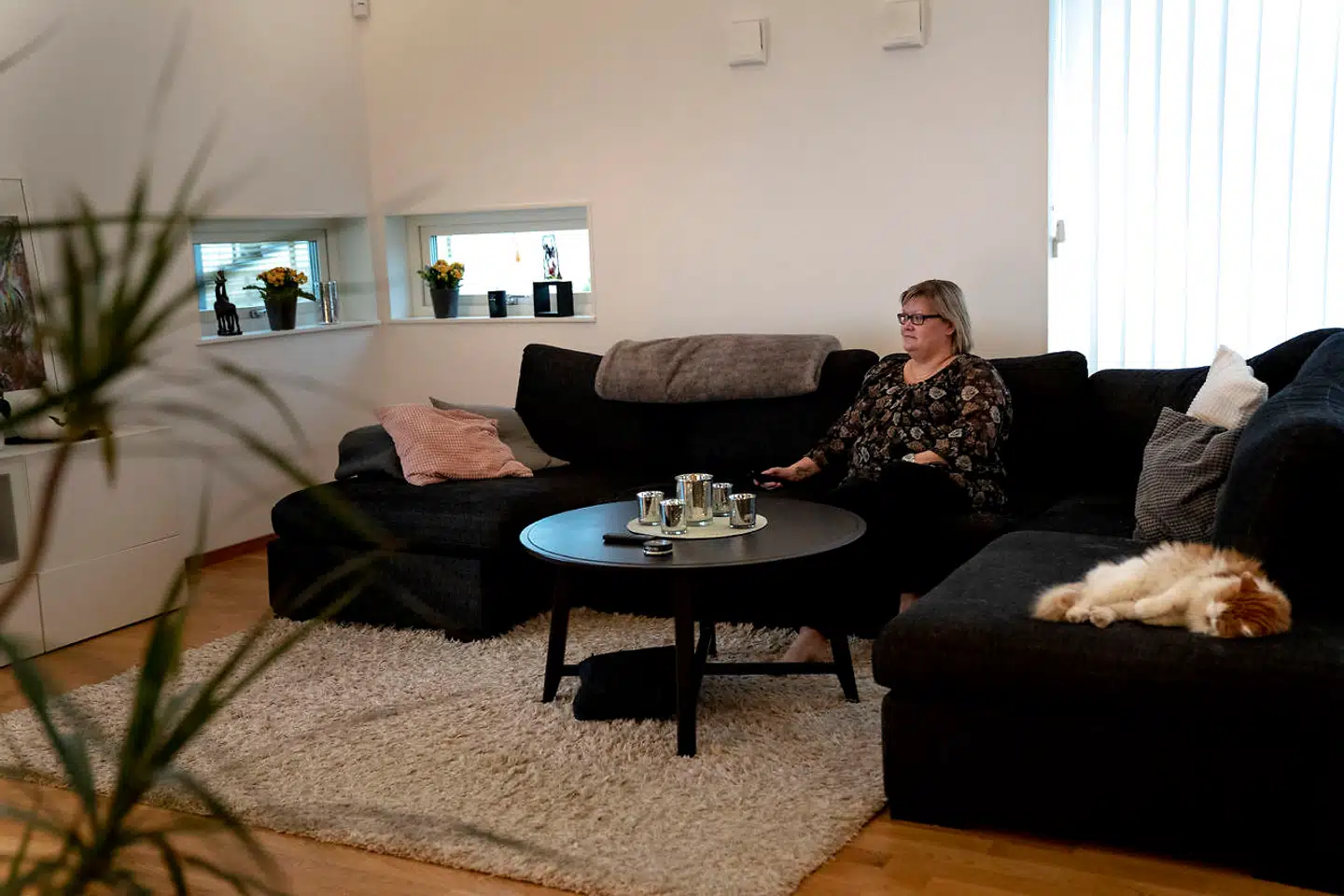 Jenny Billström er glad for at bo i Staffanstorp. Men hun kunne godt have undværet en kontroversiel video, der har skabt debat om kommunens stramme indvandrerpolitik.