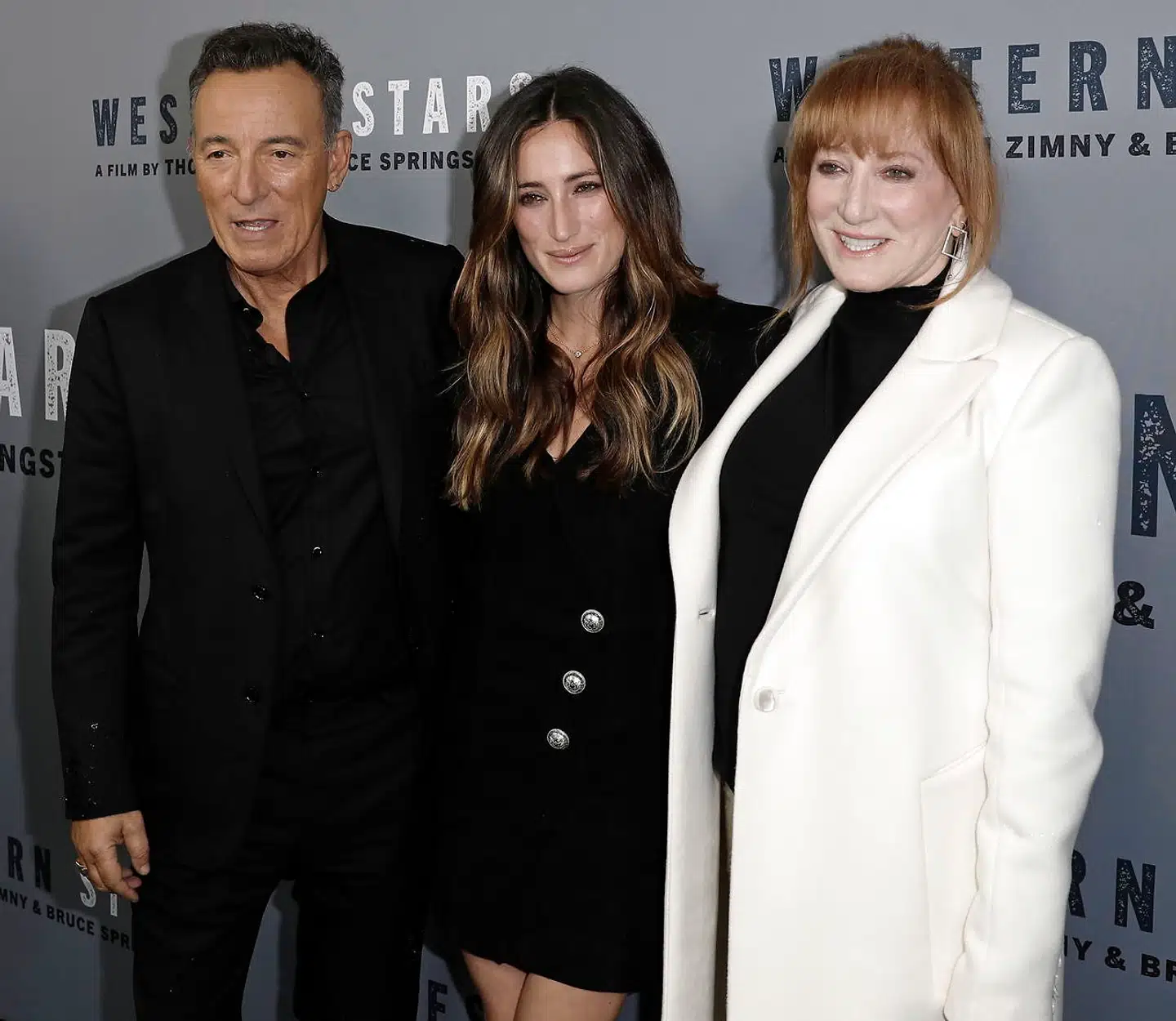 Bruce Springsteen med sin hustru gennem snart 30 år, Patti Scialfa, og deres datter Jessica Springsteen ved premieren på filmen i New York.