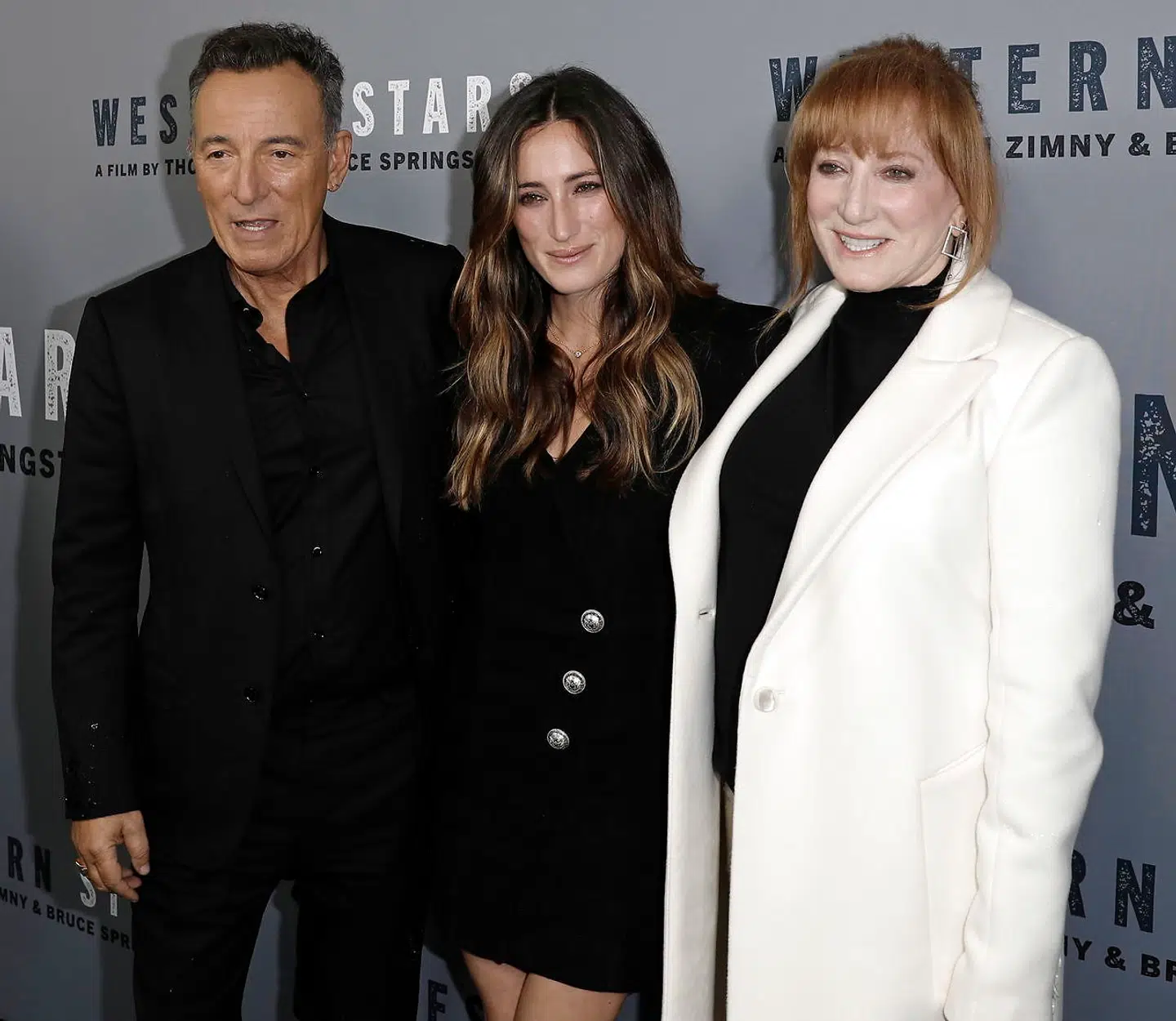 Bruce Springsteen med sin hustru gennem snart 30 år, Patti Scialfa, og deres datter Jessica Springsteen ved premieren på filmen i New York.