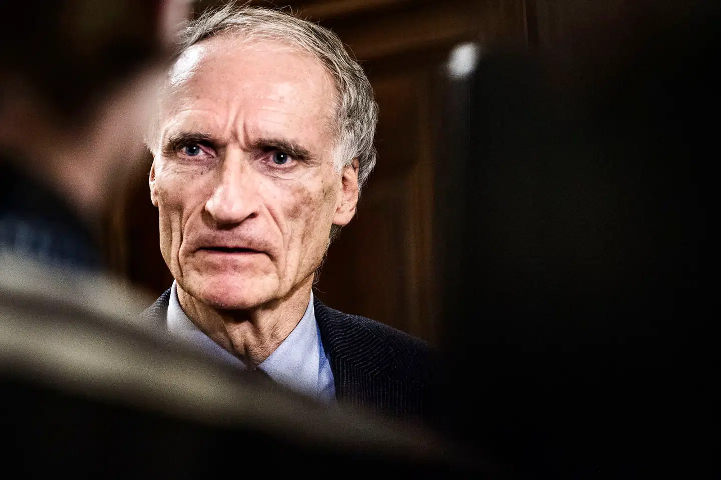 »Hvis jeg vidste, at nogen ville tage anstød af det, ville jeg have skrevet det på en anden måde. Men jeg kan ikke se, at jeg på nogen måde forsvarer voldtægt,« lyder det fra Bertel Haarder.