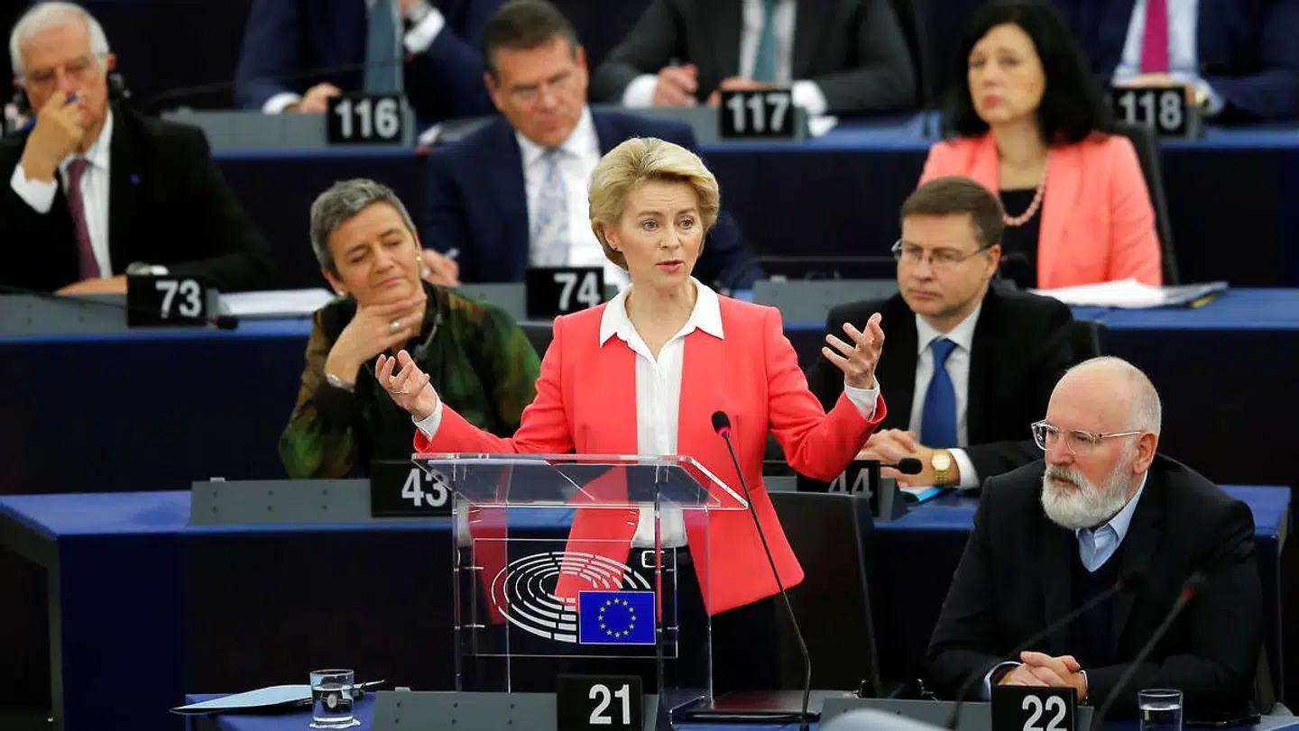 EU-kommissionen godkendt af parlamentet. d. 27 november.