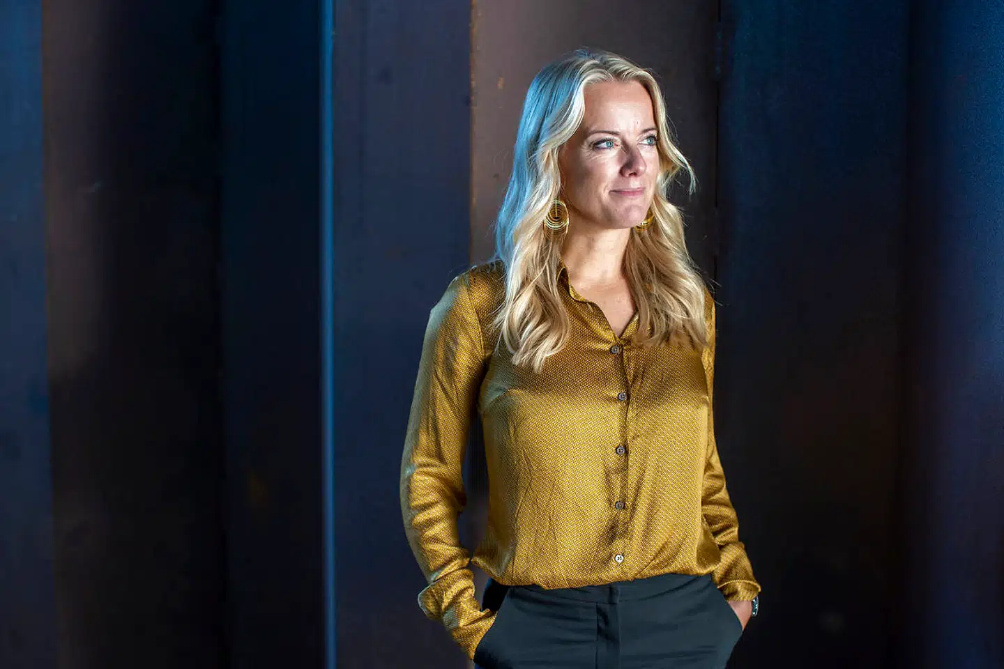 »Hendes Majestæt Dronning Margrethe har formået at forstå, hvordan man forholder sig relativt neutralt. I det lys går Kronprinsparret skridtet længere ved at tale klimapolitik, deltage i klimaarrangementer og uddele priser til de her minoritetsgrupper,« siger Nye Borgerliges partiformand, Pernille Vermund.