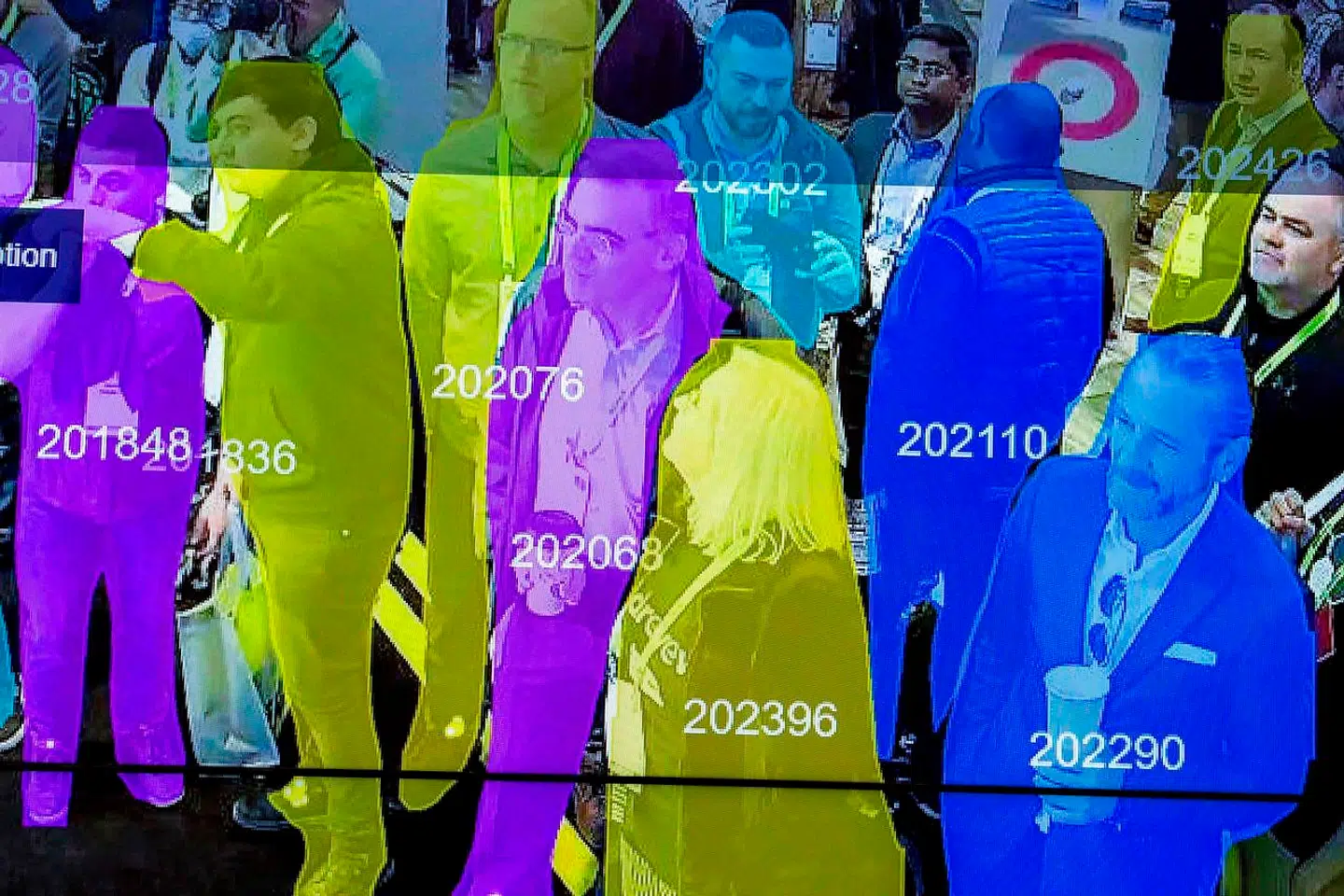 Som en del af et pilotforsøg tester Nets betaling med ansigtsgenkendelse på Østerbro. (Photo by DAVID MCNEW / AFP)