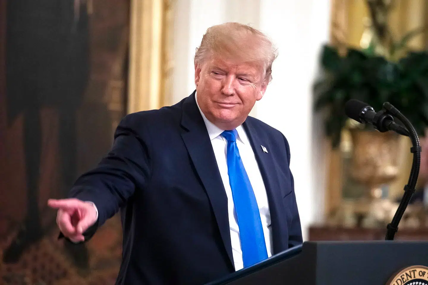 Det er afgørende for aktierne, hvad Trump foretager sig inden for de næste tre uger. Smækker han yderligere straftold på Kina, vil det fjerne en af hjørnestenene i aktiernes seneste optur, mens en handelsaftale formentlig kan holde kursfesten i live indtil jul. Foto: Jim Lo Scalzo/EPA/Ritzau Scanpix