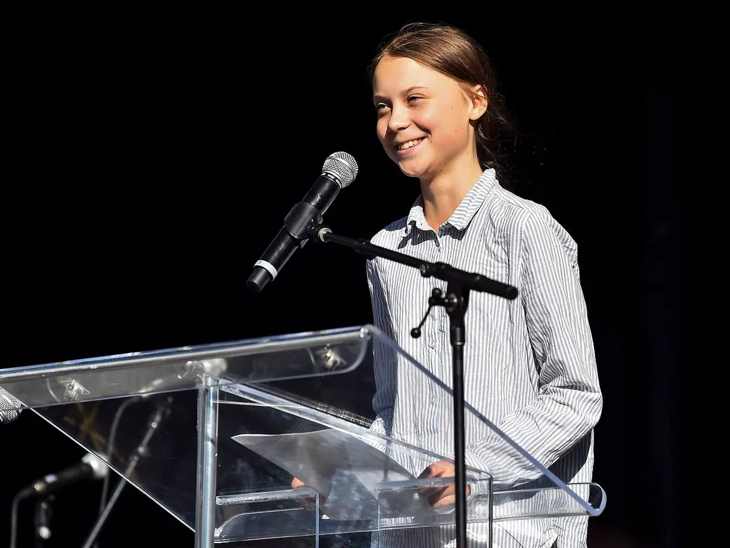 Greta Thunberg begyndte sin strejke for klimaet i 2018. Et år senere har hun samlet millioner verden over til at strejke sammen med hende. Den 16-årige unge kvinde fra Norde er indstillet til Nobels fredspris, mens hun afviste at modtage Nordisk Råds Miljøpris i slutningen af oktober.