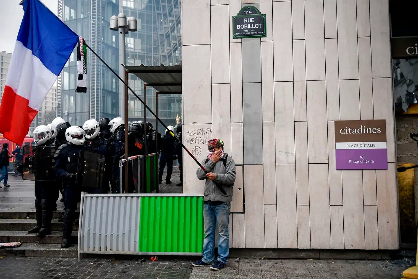 Protestbevægelsen »De Gule Veste« i gaderne i Paris d. 16 november 2019.